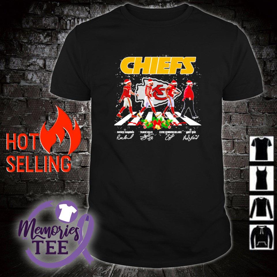 Funny kC Chiefs Patrick Mahomes Travis Kelce Clyde Edwards Helaire Andy Reid on the road Christmas shirt