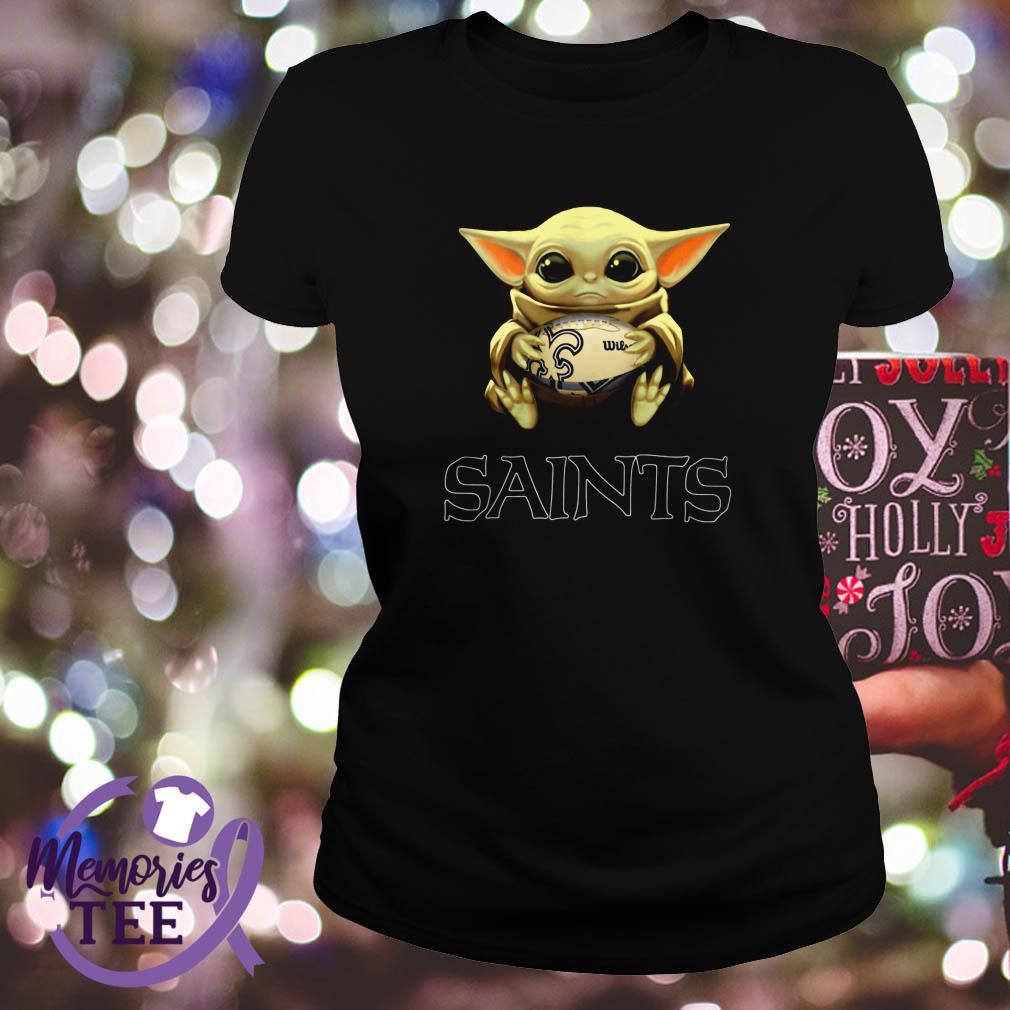 Baby Yoda hug New Orleans Saints shirt 